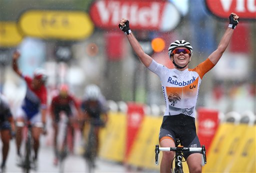 The Latest: Froome wins 2nd Tour de France