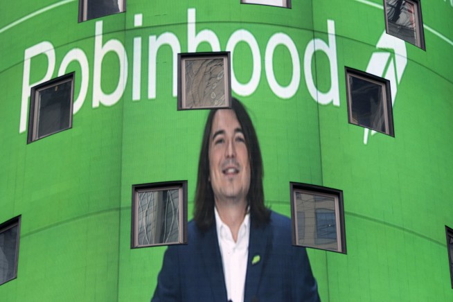 Robinhood soars again, doubles in 4 days after tepid IPO