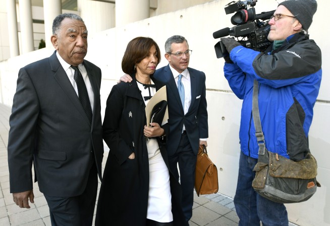Former Baltimore mayor sentenced to 3 years in book scheme