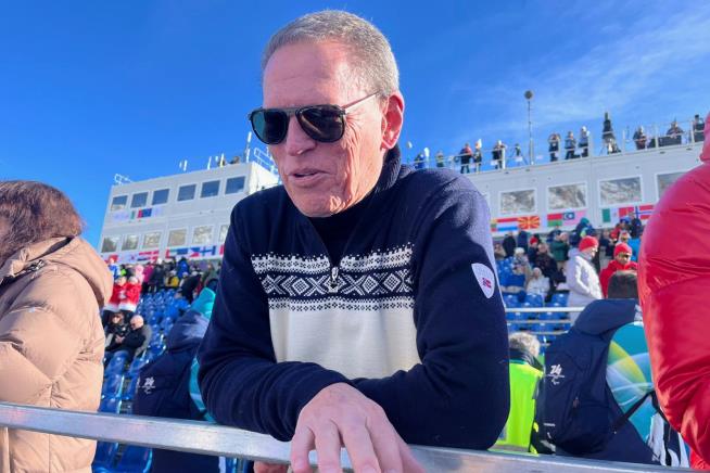 Lindsey Vonn’s father tells the AP he wants her to retire after her Olympic crash