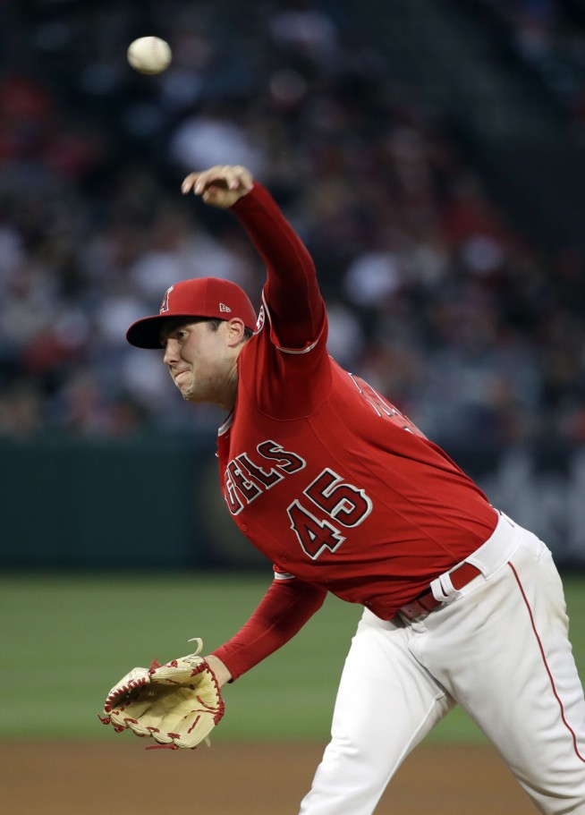Angels pitcher Tyler Skaggs dead at 27; found in hotel room