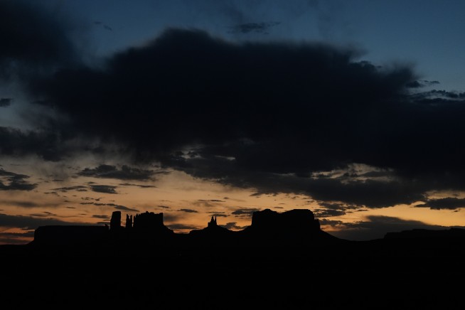 On Navajo Nation, a push to electrify more homes on the vast reservation