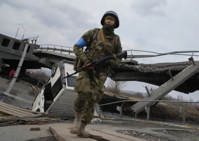 Russians leave Chernobyl; Ukraine braces for renewed attacks
