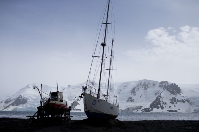 Countries OK world's largest marine reserve in Antarctica