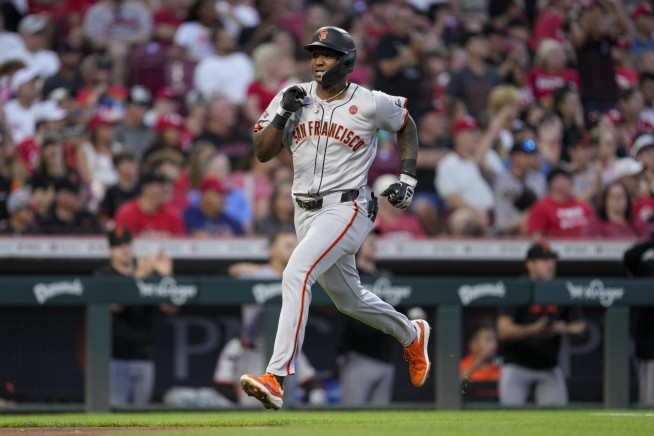 Giants' Blake Snell throws 1st career no-hitter in 3-0 win over the Reds