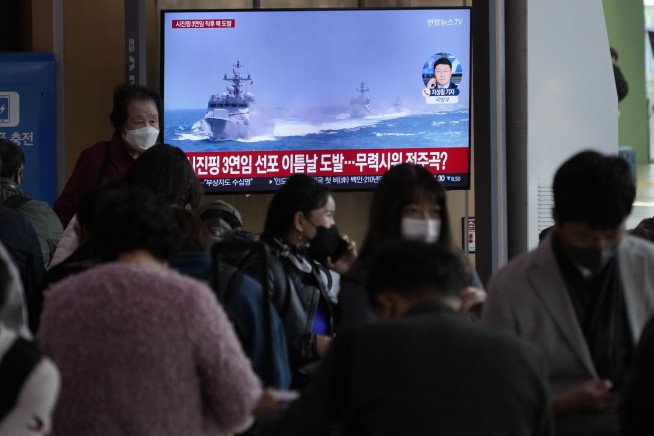 2 Koreas exchange warning shots along disputed sea boundary