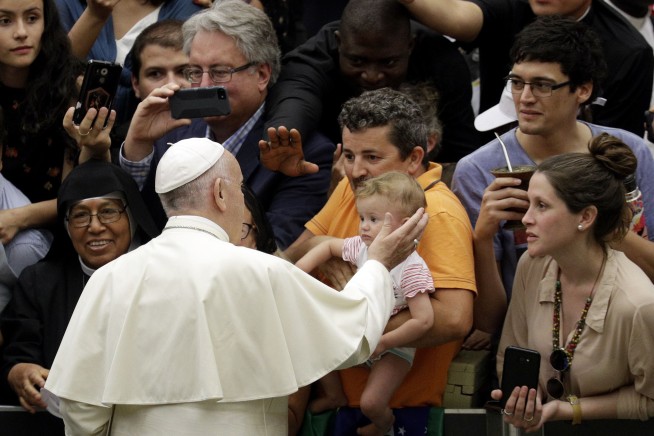 Pope changes death penalty teaching, now 'inadmissible'