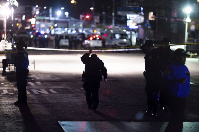 Police: Officers mistake pipe for gun, fatally shoot man