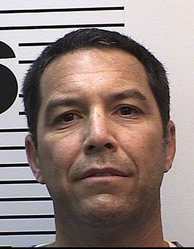 Scott Peterson resentenced to life term in wife's 2002 death