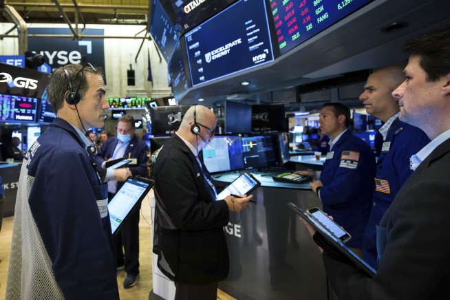 Wall Street ends higher, breaking a 3-day losing streak