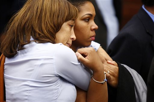 Prosecutor: Hernandez killed 2 over spilled drink