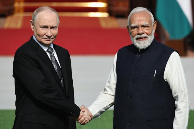 Putin and Modi hold talks and announce expansion of Russia-India trade ties