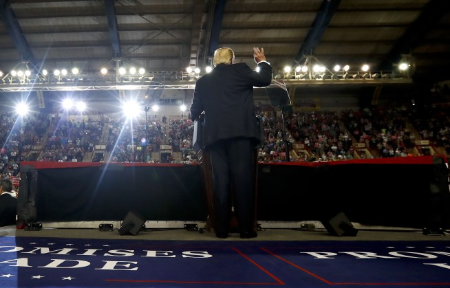 At 100 days in, Trump seems both outsider and insider