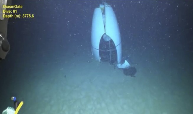 NTSB engineer says carbon fiber hull from submersible showed signs of flaws