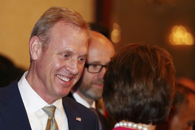 Pentagon tells White House to stop politicizing military