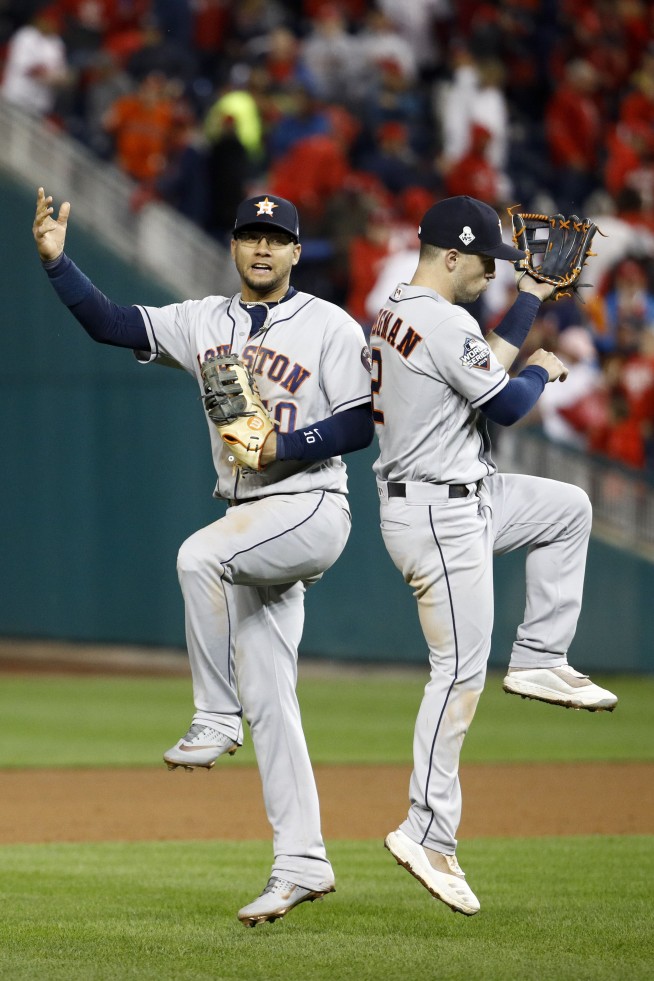 Urquidy, Bregman lead Astros over Nats 8-1 to tie Series 2-2
