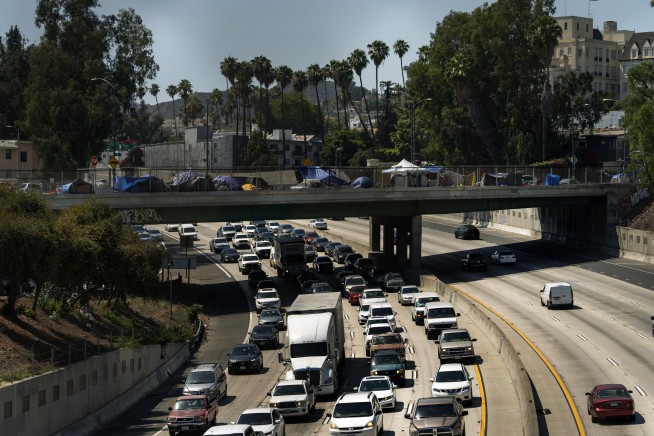 Census: Relief payments staved off hardship in COVID crash