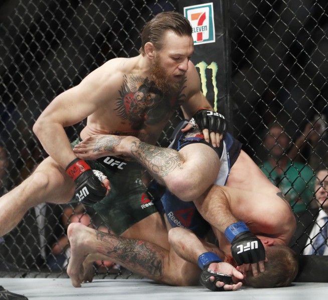 Conor McGregor blasts Cerrone in 40 seconds in UFC return