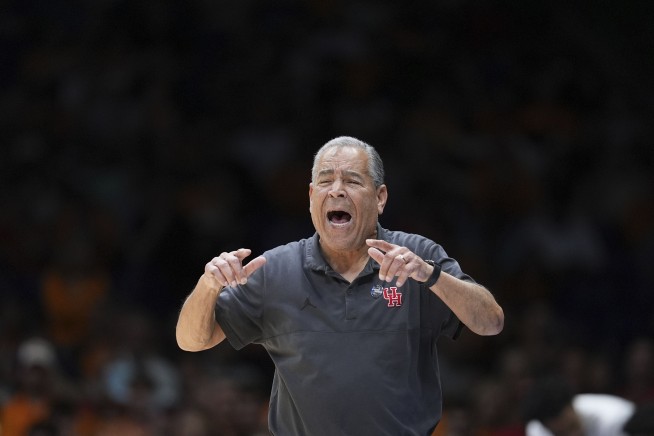 AI vs. pro gambler's $1 million March Madness bet coming down to Duke and Houston