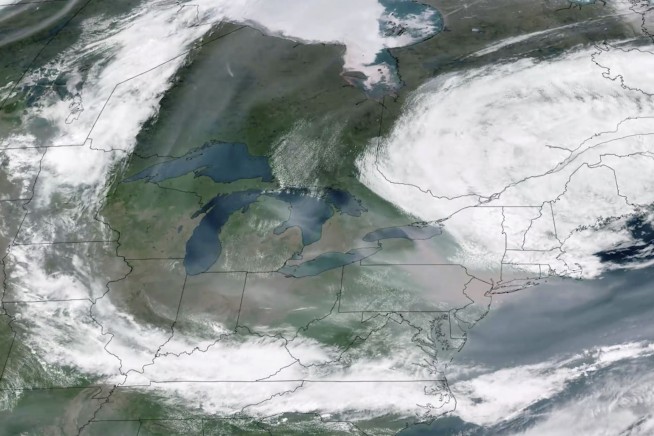 A third day of smoky air gives millions in US East Coast, Canada a new view of wildfire threat