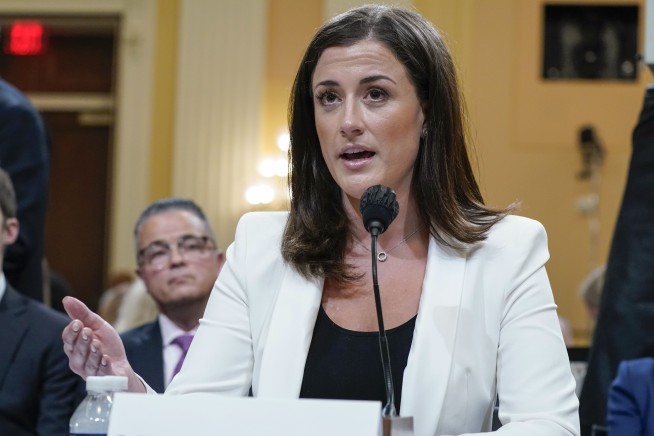 Cassidy Hutchinson's new book says Mark Meadows' suits smelled 'like a bonfire' from burning papers