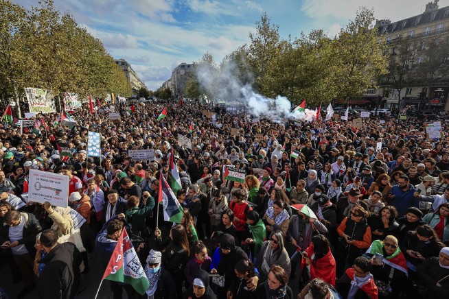 European cities see vigils to oppose antisemitism and rallies seeking relief for Gaza
