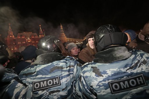 Conviction of Putin foe sets off protest in Moscow