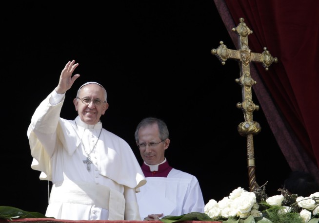 Pope at Easter recalls victims of 'blind, brutal terrorism'