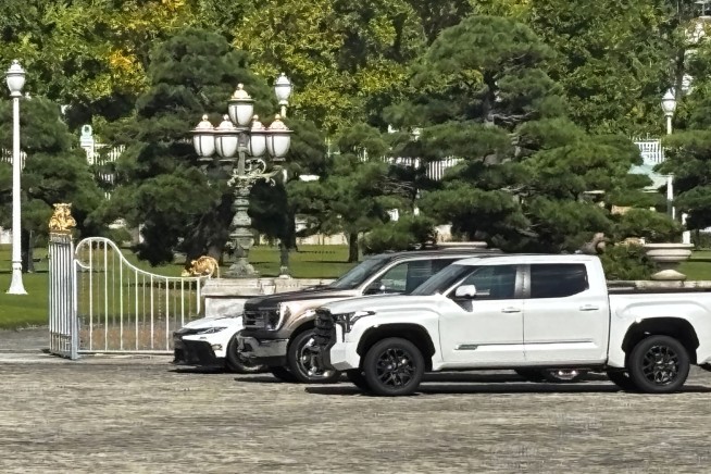 Ford's enormous F-150 becomes unlikely part of Japan's efforts to woo Trump
