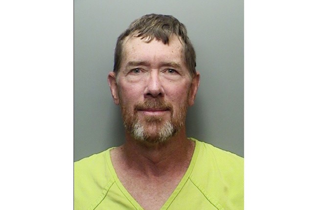 Police: Colorado man arrested after people held at gunpoint