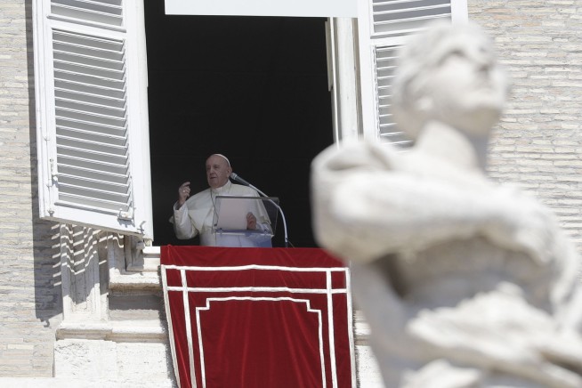 Pope: Gossiping is 'plague worse than COVID'