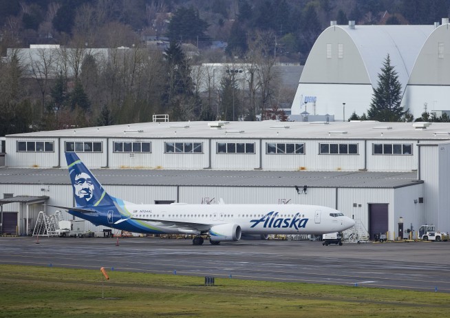 Federal officials order grounding of some Boeing 737 Max 9 jetliners after plane suffers a blowout