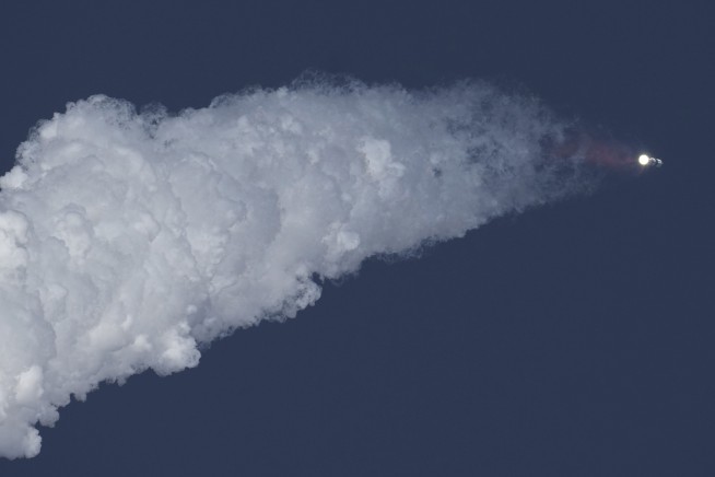SpaceX's latest Starship test flight ends with another explosion