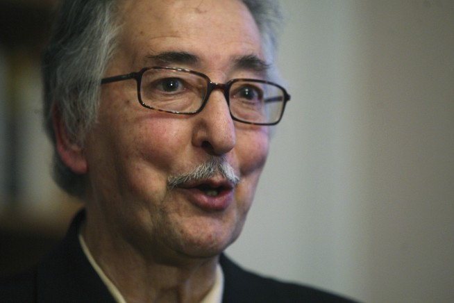 Banisadr, Iran's first president after 1979 revolution, dies