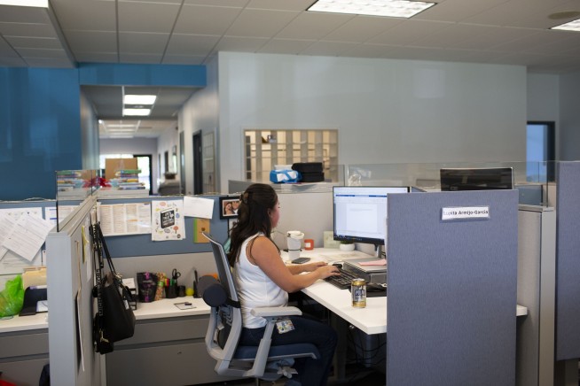 Solid US hiring lowers unemployment rate in latest sign of a still-sturdy job market