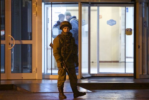 Ukraine: Russian military blocking airport