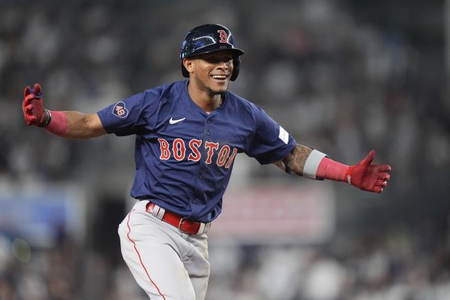 Red Sox stun Yankees 5-3 on 2-run homers by Yoshida in the 9th and ...