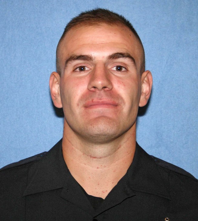 Phoenix chief: 3 officers resign after man forced to eat pot