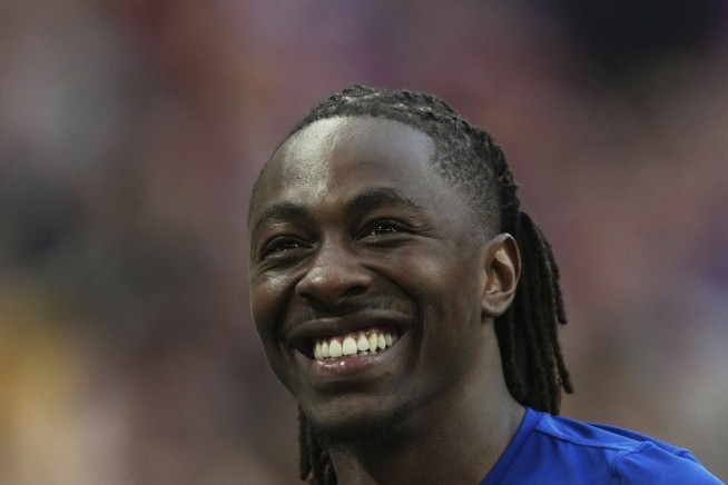 Crystal Palace reaches FA Cup final for the third time after dismantling Aston Villa