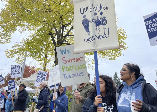Teachers kick off strike in Portland, Oregon, over class sizes, pay and resources