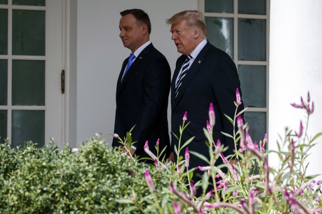 Fort Trump? Polish leader dangles offer to US president