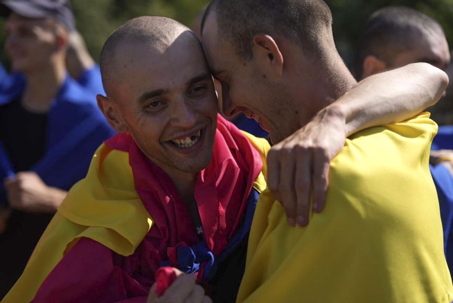 Moscow and Kyiv swap prisoners of war as Ukraine marks independence anniversary