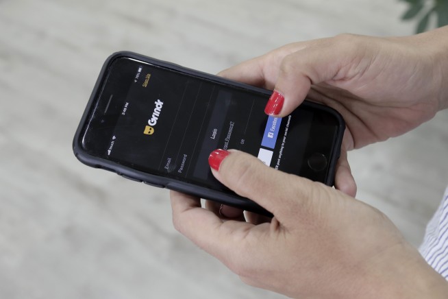 LGBTQ+ dating app Grindr issues warning to users in Egypt