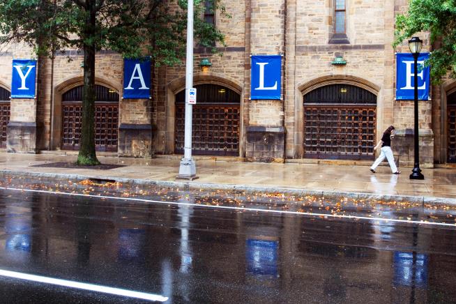Yale to waive all costs for new undergraduates from families earning less than $100,000
