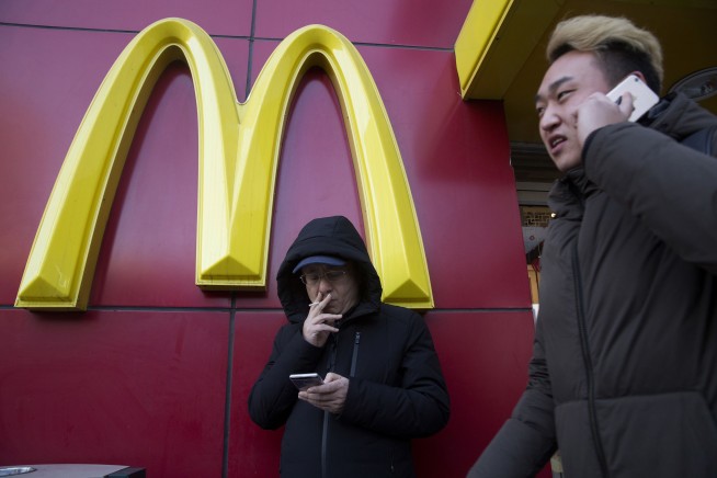McDonald's sells 'Spam burger' with cookie crumbs in China