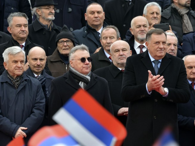 Amid tensions, Bosnian Serbs celebrate outlawed holiday