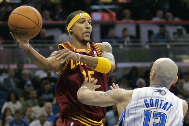 18 ex-NBA players charged in $4M health care fraud scheme