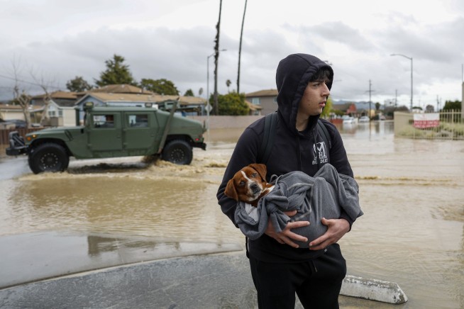 Another atmospheric river pounds California, 27K to evacuate