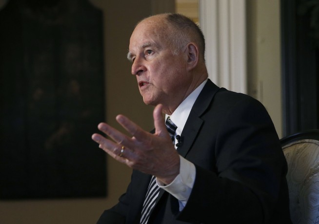 California's Brown orders new DNA testing in old murder case