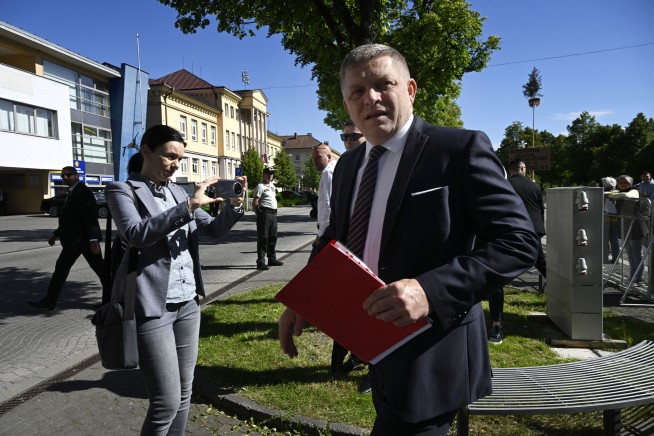 Slovak authorities charge 'lone wolf' with assassination attempt on the prime minister
